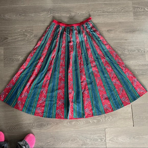 Vintage maxi skirt - Picture 2 of 3